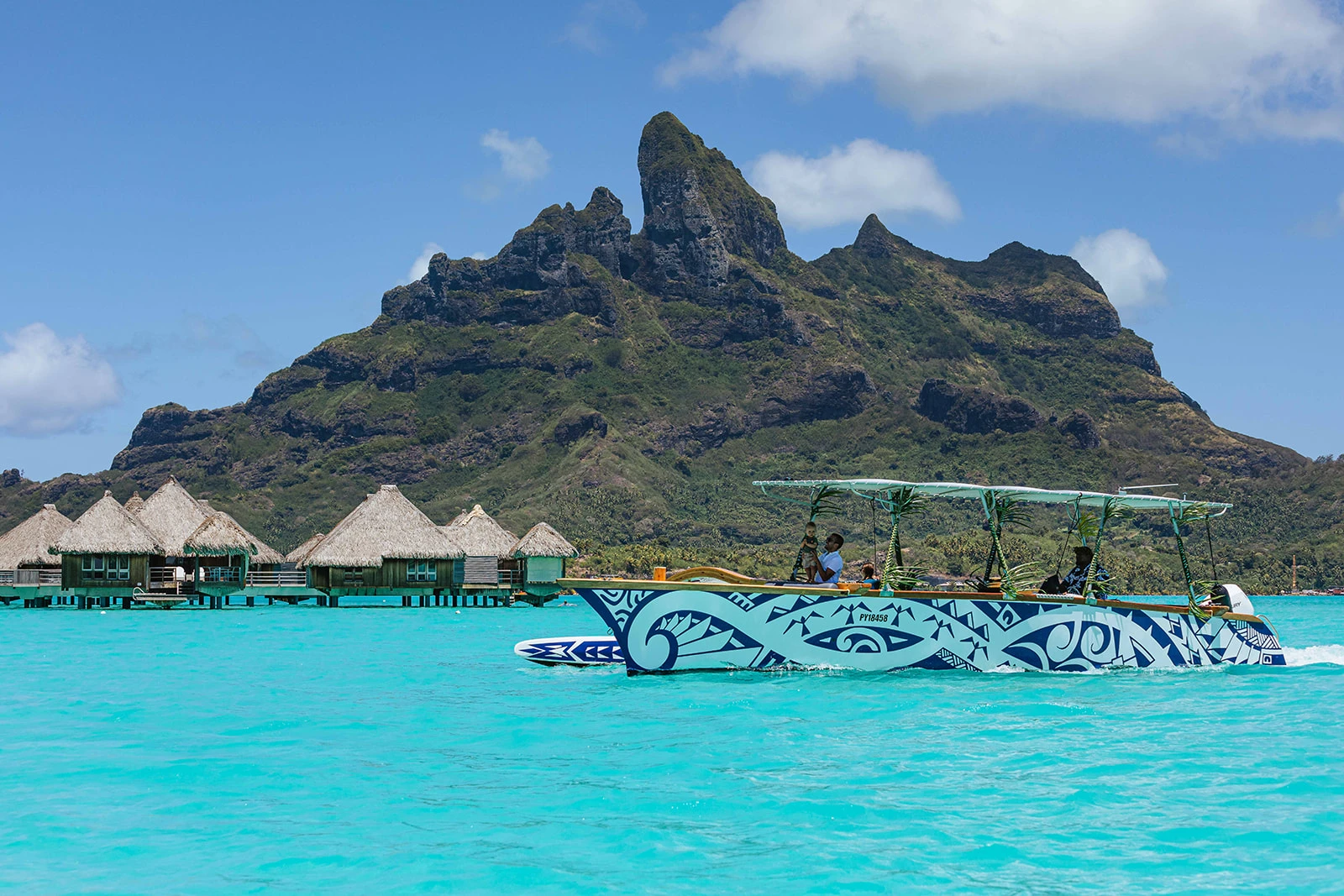 bora-bora-lagoon-service-commercial-kt-photo